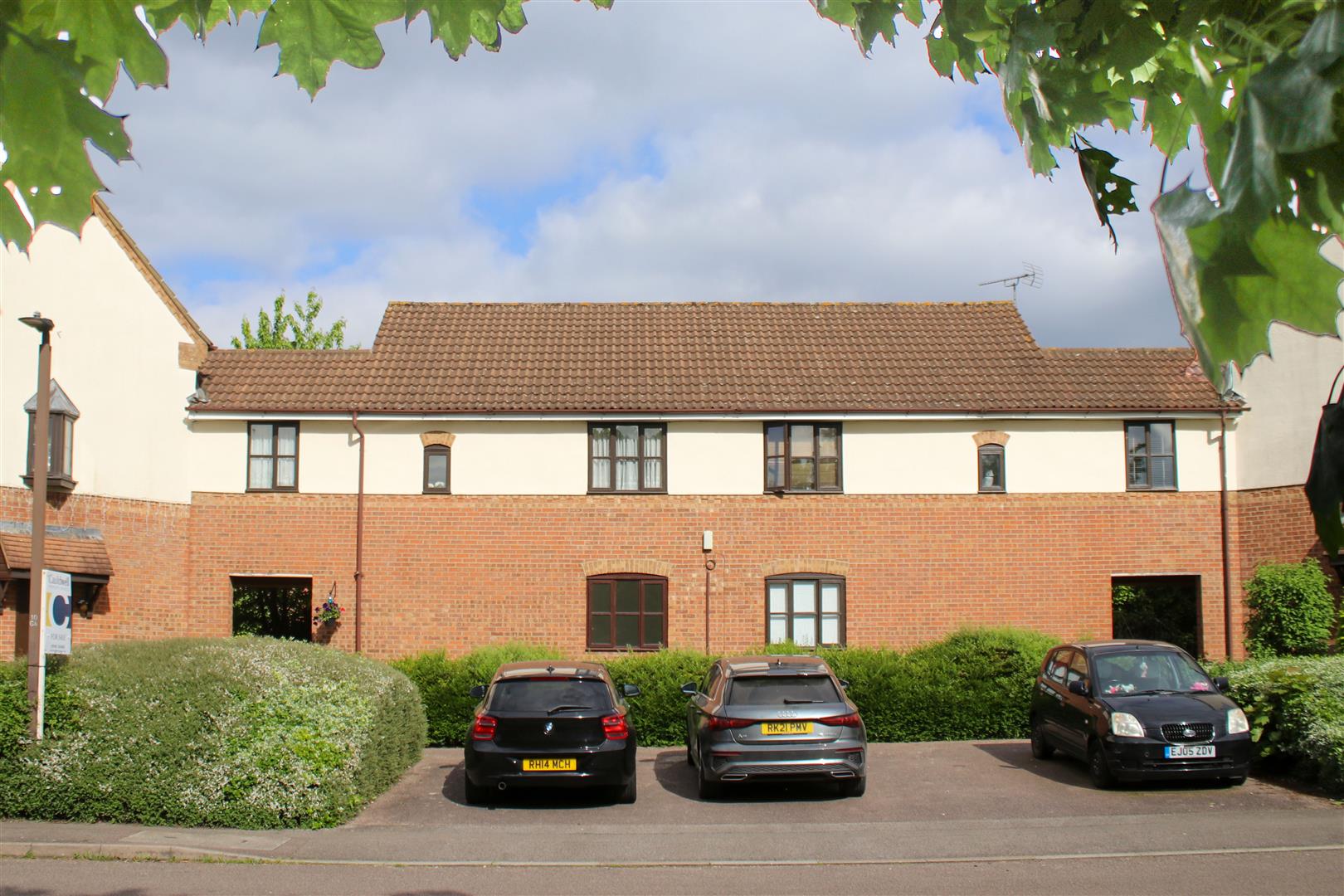 Grace Avenue, Oldbrook, Milton Keynes